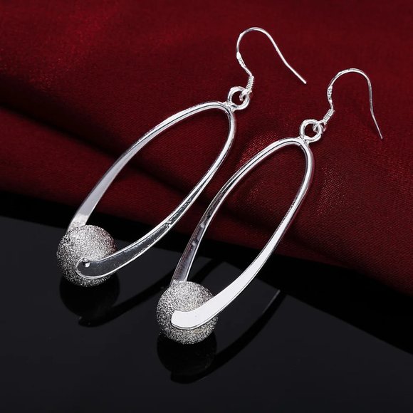 Beautiful Frosted Bead Hanging Earrings .925 Sterling Silver "  Hypoallergenic " - Picture 2 of 6